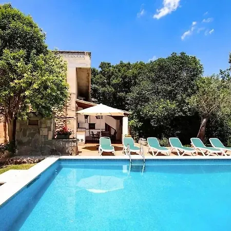 Lovely Mallorquin In By Renthousing Pollenca